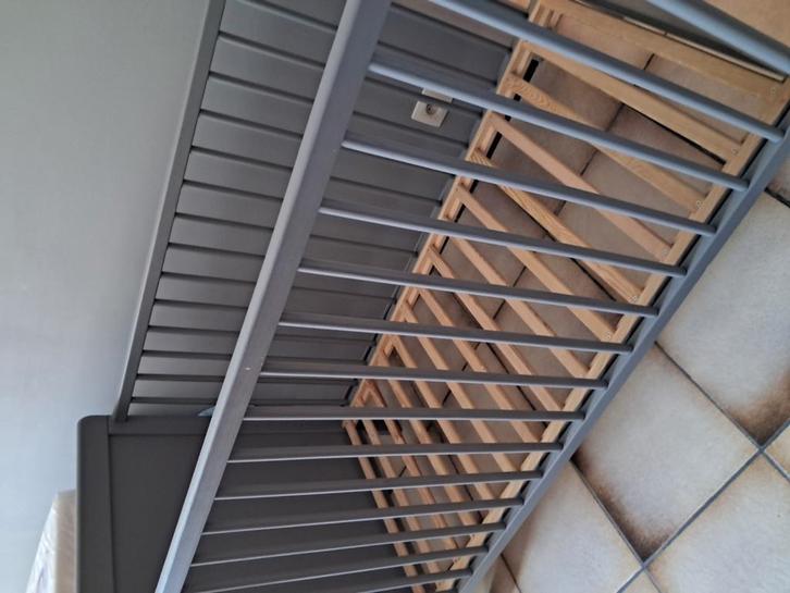 Kinderbedje,met alle toebehoren, Kinderen en Baby's, Traphekjes, Zo goed als nieuw, Ophalen