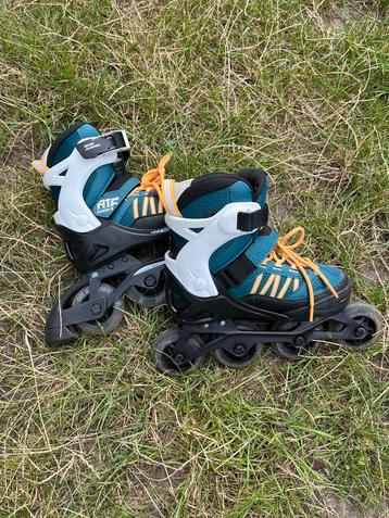 Rolschaatsen skeelers Oxelo maat 35-38 perfecte staat beschikbaar voor biedingen