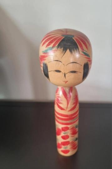 Leuke Togatta Kokeshi van Agatsuma Yoshio (1932~2004) beschikbaar voor biedingen