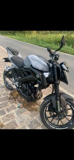 Yamaha mt125 met acrapovic uitlaat, Fietsen en Brommers, Brommers | Overige merken, Ophalen, Zo goed als nieuw