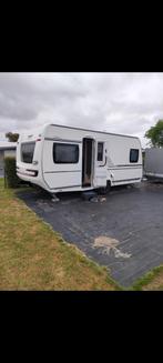 Fendt 495 apero + dorema voortent, Caravans en Kamperen, Caravans, Particulier, Fendt, Frans bed