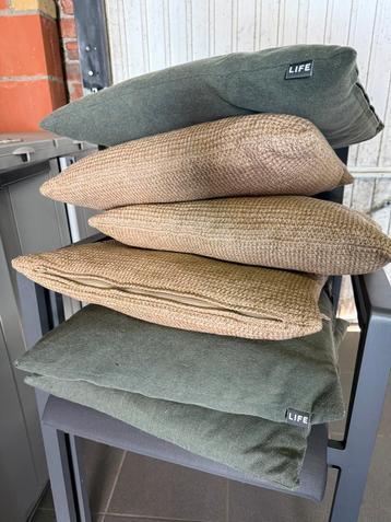 6 Sierkussens 45x45cm weersbestendig beschikbaar voor biedingen