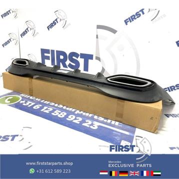 W118 AMG DIFFUSER + UITLAAT SIERSTUKKEN origineel Mercedes C beschikbaar voor biedingen