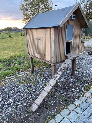 Kippenhok te koop beschikbaar voor biedingen