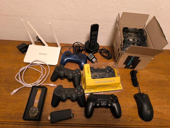 Lot électronique/ brocante, Divers, Lots de brocante, Enlèvement ou Envoi