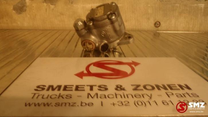 Pompe servo mercedes atego, Autos : Pièces & Accessoires, Pièces camion, Mercedes-Benz, Direction, Neuf