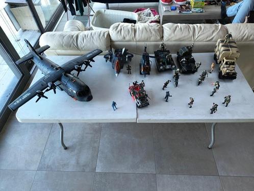 Jouets véhicules militaires soldats armée 100 € le lot, Verzamelen, Militaria | Algemeen, Overige soorten, Overige typen, Ophalen of Verzenden