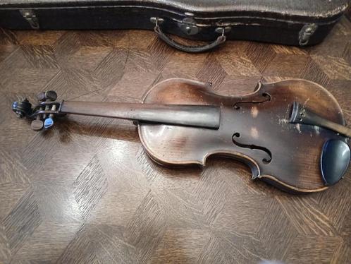 Oude viool gesigneerd als Stainer, Muziek en Instrumenten, Strijkinstrumenten | Violen en Altviolen, Gebruikt, Viool, Met koffer