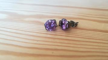 Boucles d'oreilles en argent et spinelle violet  beschikbaar voor biedingen