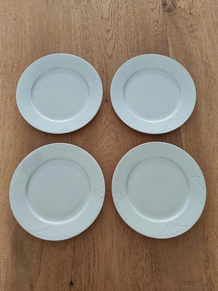 4 ontbijtborden - dessertborden in prima staat, Huis en Inrichting, Keuken | Servies, Zo goed als nieuw, Ophalen of Verzenden