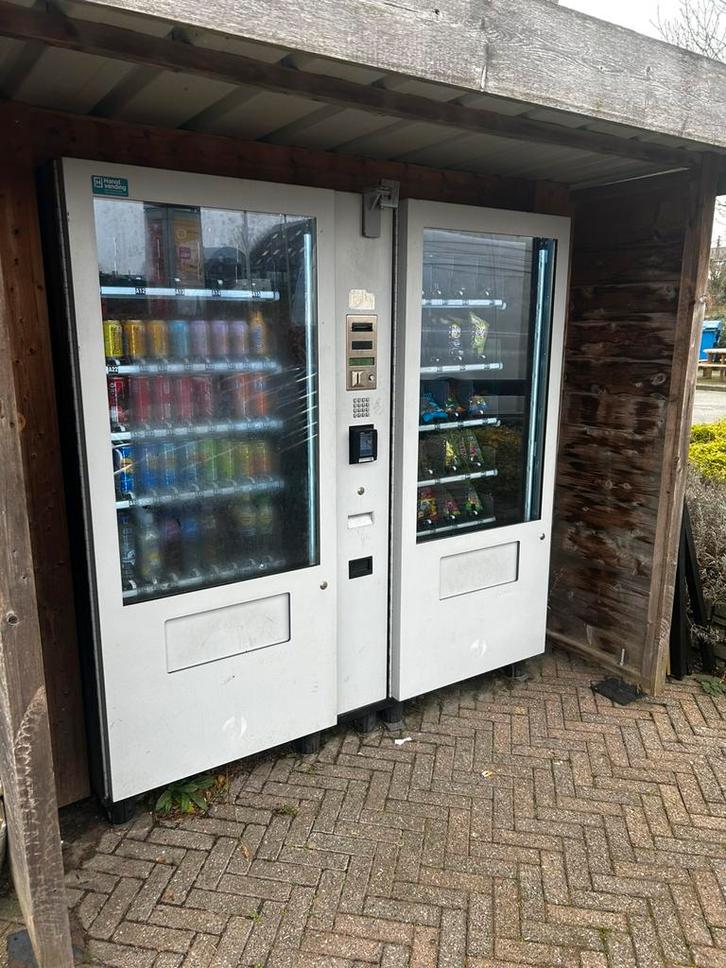 2 professionele vending automaten met gedeelde betaalunit, Zakelijke goederen, Overige Zakelijke goederen, Ophalen