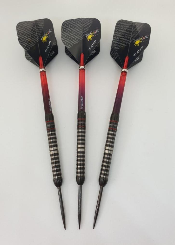 Darts pijlen Bull's Rowby-John Rodriguez 90% 25 gram, Sport en Fitness, Darts, Gebruikt, Pijlen, Ophalen of Verzenden