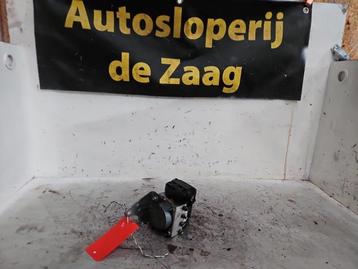 ABS Pomp van een Fiat 500 beschikbaar voor biedingen