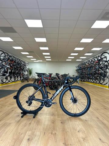 50km Giant Propel Advanced Pro 0 AXS Full Carbon Racefiets beschikbaar voor biedingen