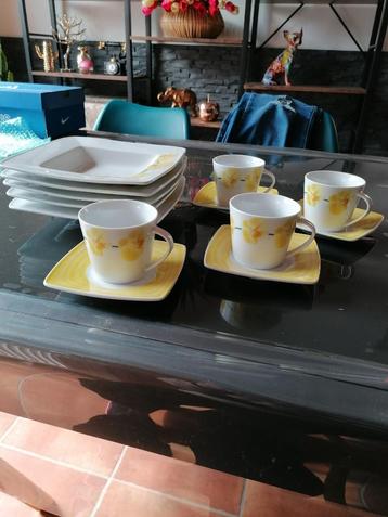 Vaisselle, tasses, sous-tasses et assiettes beschikbaar voor biedingen
