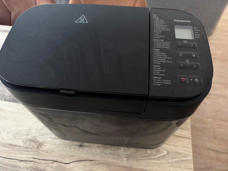Broodbakmachine Panasonic SD-YR2540 broodbakmachine 550 W, Elektronische apparatuur, Broodbakmachines, Zo goed als nieuw, Met timer