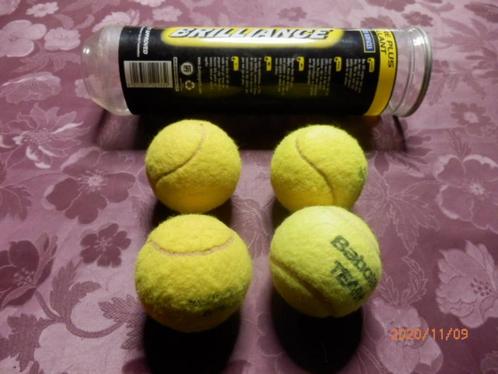 boite de 4 balles de tennis (n*8), Sport en Fitness, Tennis, Gebruikt, Ballen, Ophalen of Verzenden