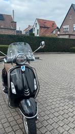 Vespa primavera full option, Fietsen en Brommers, Scooters | Vespa, Ophalen, Klasse A (25 km/u), Zo goed als nieuw, Vespa LXV