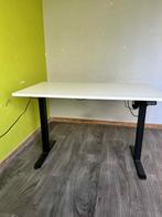 Verstelbaar bireau, Ophalen, Zo goed als nieuw, Bureau