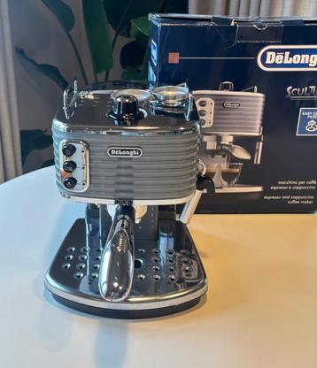 DeLonghi Scultura ECZ351 - met nog 1 jaar garantie, Café moulu, Machine à espresso, Tuyau à Vapeur, 2 à 4 tasses