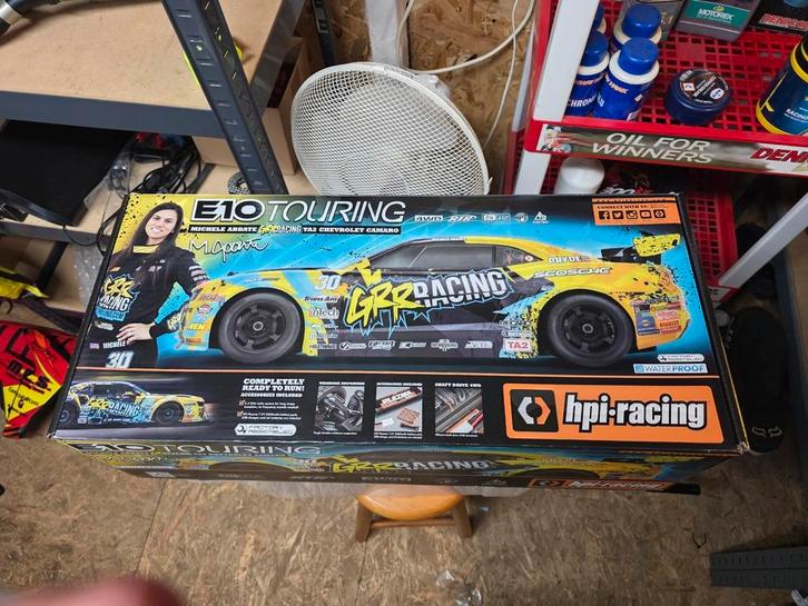 Hpi e10 touring rc auto  NIEUW !!, Hobby en Vrije tijd, Modelauto's | 1:5 tot 1:12, Nieuw, Auto, 1:9 t/m 1:12, Ophalen