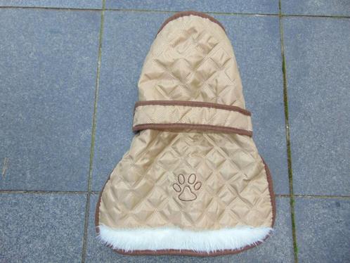 Hondenjasje 43 cm nieuwstaat, Dieren en Toebehoren, Hondenkleding, Zo goed als nieuw, Hondenjas, Ophalen of Verzenden