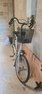 Vélo de marque DECATHLON 60€, Fietsen en Brommers, Fietsen | Vouwfietsen, Ophalen, Gebruikt