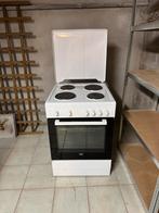 Electrisch fornuis met oven., Ophalen, Zo goed als nieuw