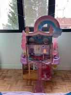 Poppenhuis regenboog unicorn met eenhoorn en Barbies, Kinderen en Baby's, Ophalen, Zo goed als nieuw, Poppenhuis
