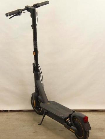 Ninebot max g2