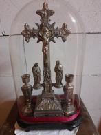 Kruisweg onder globe, Ophalen