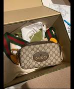 Sacoche Gucci authentique, Handtassen en Accessoires, Tassen | Schoudertassen, Zo goed als nieuw