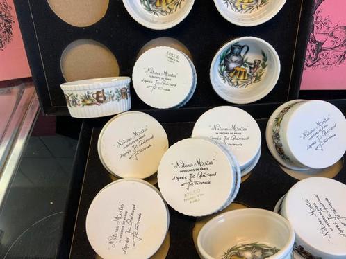 12 Franse porseleinen soufflé schaaltjes van Aplico, Huis en Inrichting, Keuken | Servies, Zo goed als nieuw, Overige typen, Porselein
