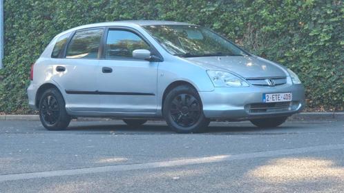 Honda Civic Automatic 132000km Klaar voor licentie, Auto's, Honda, Bedrijf, Civic, Airconditioning, Bluetooth, Centrale vergrendeling