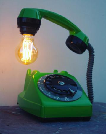 origineel geschenktip ! retro vintage telefoonlamp beschikbaar voor biedingen