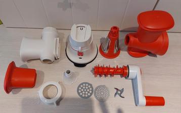 Tupperware- adaptachef vleesmolen en spiralizer beschikbaar voor biedingen
