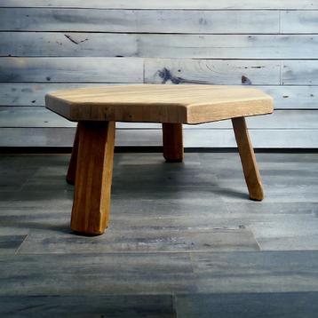 Vintage eiken brutalist coffee table / salontafel beschikbaar voor biedingen