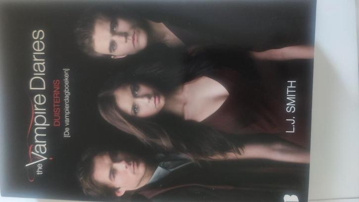 L.J. Smith - Duisternis, Boeken, Literatuur, Zo goed als nieuw, Ophalen of Verzenden