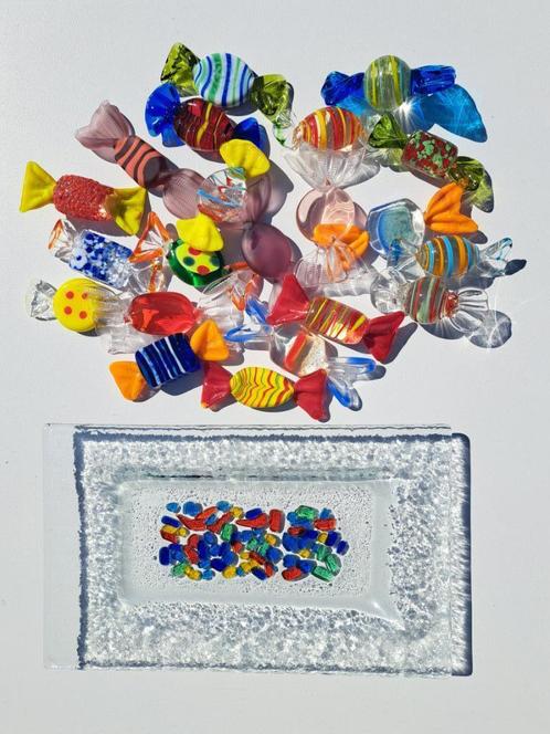 21 Snoepjes  Murano glas en een schaaltje, Antiek en Kunst, Antiek | Glaswerk en Kristal, Ophalen of Verzenden