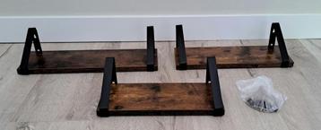 MOET NU WEG!! Wandplanken beschikbaar voor biedingen