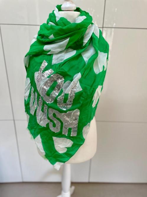 Nieuwe groene hartjes sjaal Essentiel Antwerp, Vêtements | Femmes, Bonnets, Écharpes & Gants, Neuf, Écharpe, Envoi