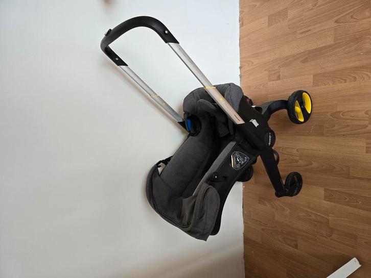 Poussette maxy cosy Doona très pratique, Kinderen en Baby's, Kinderwagens en Combinaties, Zo goed als nieuw, Kinderwagen, Ophalen of Verzenden