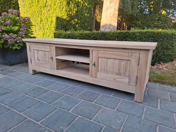 Tv meubel uit massief essenhout. Geluchtgomd.  beschikbaar voor biedingen