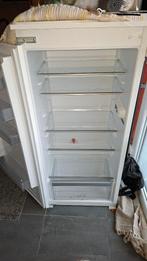 Réfrigérateur encastrable de 142 cm de haut - Bauknecht, Electroménager, 45 à 60 cm, 150 à 200 litres, Sans bac à congélation