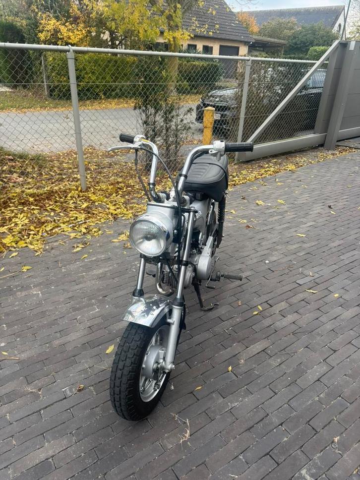 honda Dax 1988, Fietsen en Brommers, Brommers | Tomos, Zo goed als nieuw, Ophalen