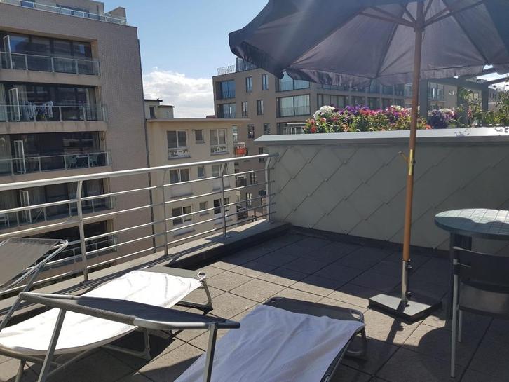 Moderne penthouse studio Middelkerke (vlakbij nieuwe casino), Immo, Buitenverblijven te koop, Oostende, Appartement, C