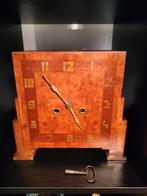 Pendule européenne vintage Art déco européenne CA 1920, Antiquités & Art, Antiquités | Horloges, Enlèvement