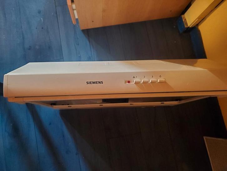 Siemens afzuigkap (type LU6LCC20/04), Elektronische apparatuur, Afzuigkappen, Zo goed als nieuw, Ophalen