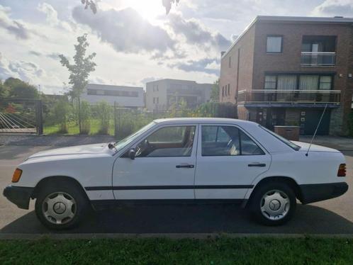 Mercedes 250d (40 ans 199500 km réels), Auto's, Mercedes-Benz, Particulier, 200-Serie, Adaptieve lichten, Airbags, Mistlampen
