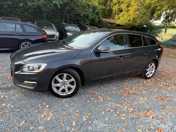 Volvo V60 2.0D3 5-cilinder navigatie 148 KM*1 jaar garantie* beschikbaar voor biedingen